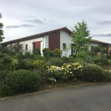 Maison Fleurie 3*