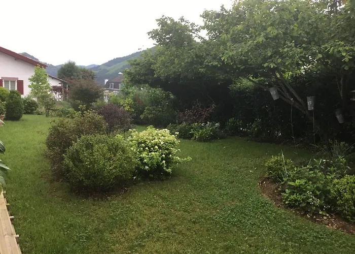 Maison Fleurie Panzió 3*