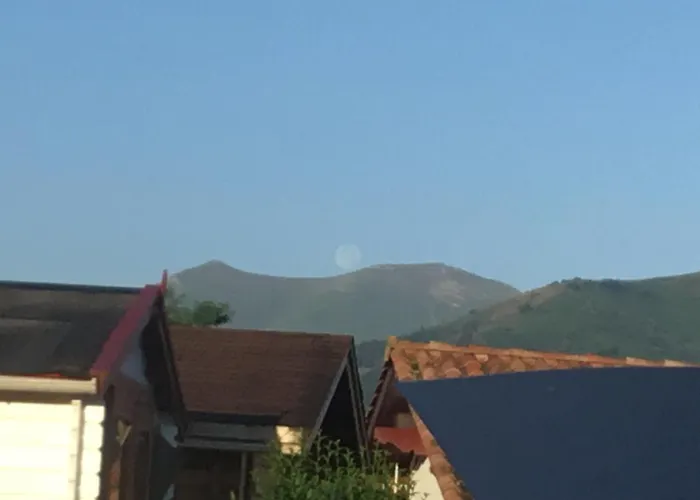 Maison Fleurie Panzió Uhart-Cize